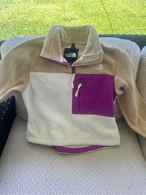 The North Face Fleece Pullover in Cream, Tan & Purple